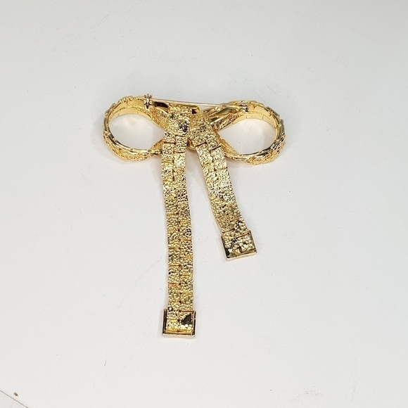 Vintage Goldtone Gold nugget Articulated Bow Brooch - Picture 4 of 7